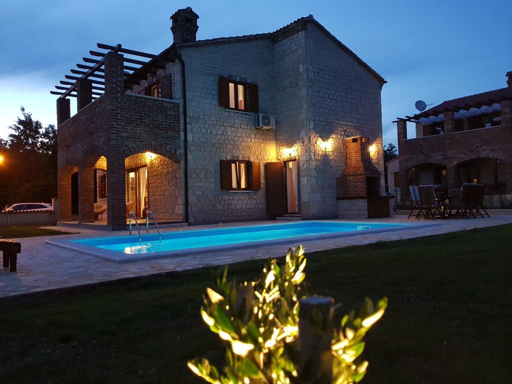 Istrian Melany *